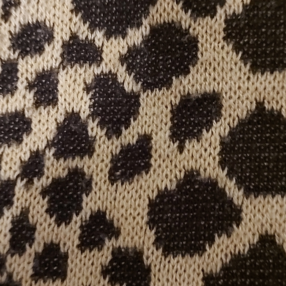 Leopard Print Cropped Sweater - Picture 4 of 4